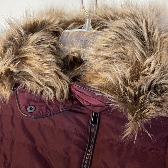 BSweet Clothing CO Junior Girl Large Maroon Puffer Coat - Picture 2 of 4